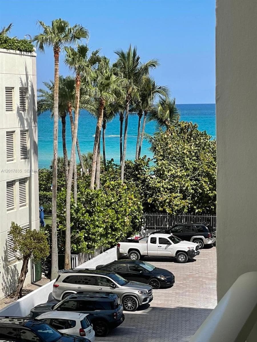 5005 Collins Ave 424 photo 18