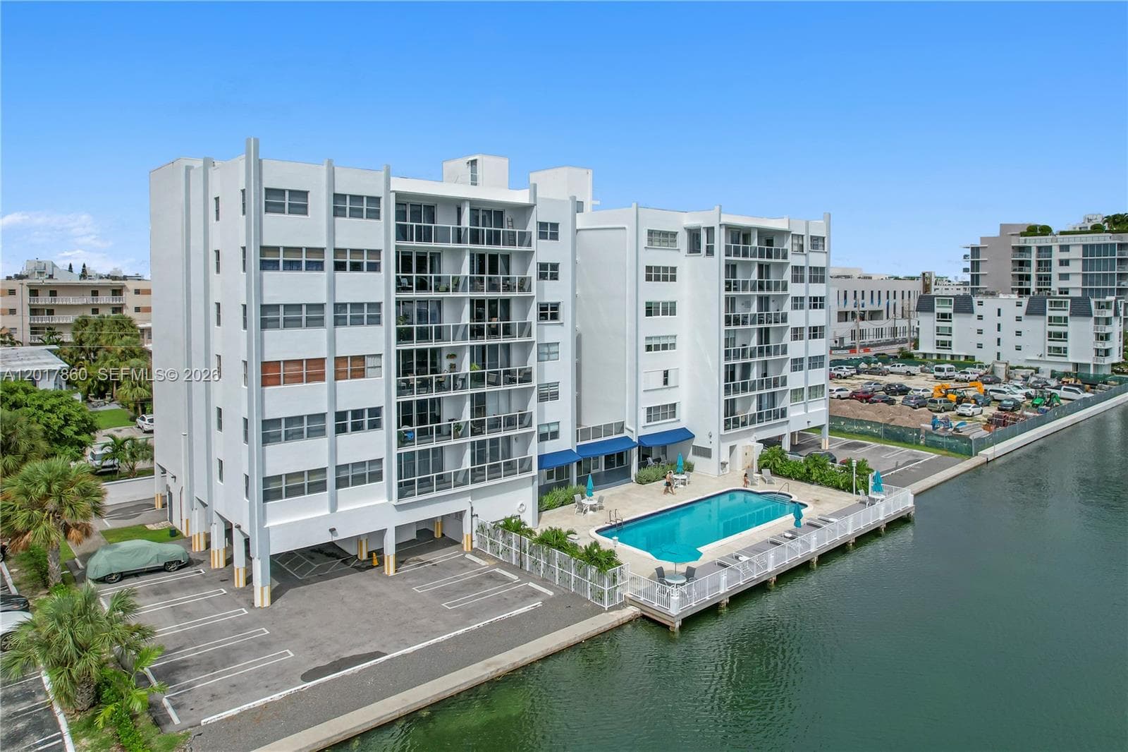 9381 E Bay Harbor Dr 301N photo 2