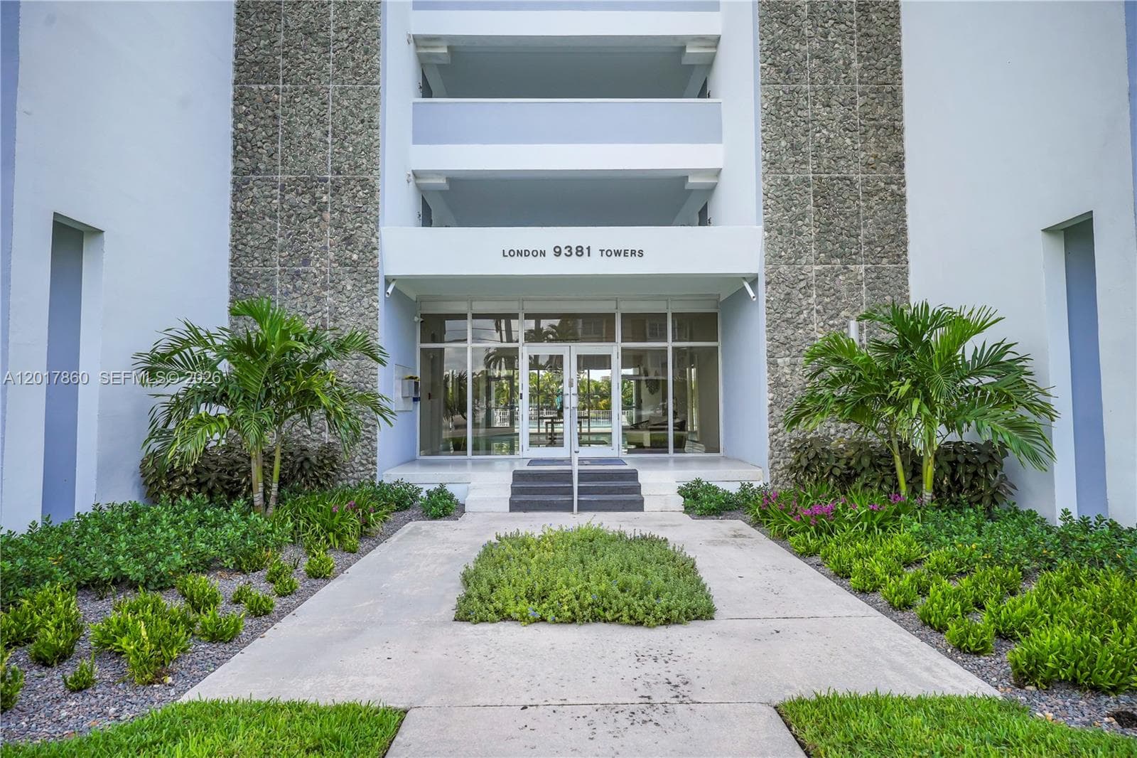 9381 E Bay Harbor Dr 301N photo 6