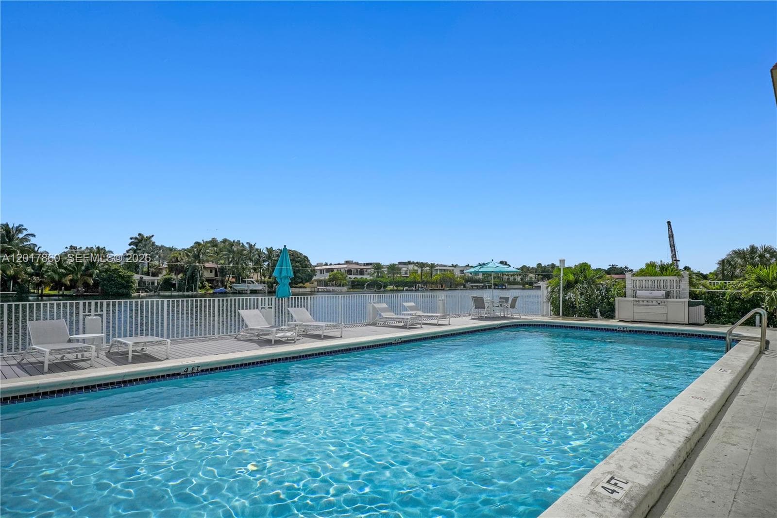 9381 E Bay Harbor Dr 301N photo 9