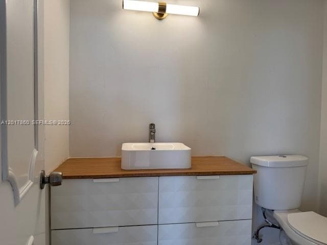 9381 E Bay Harbor Dr 301N photo 25