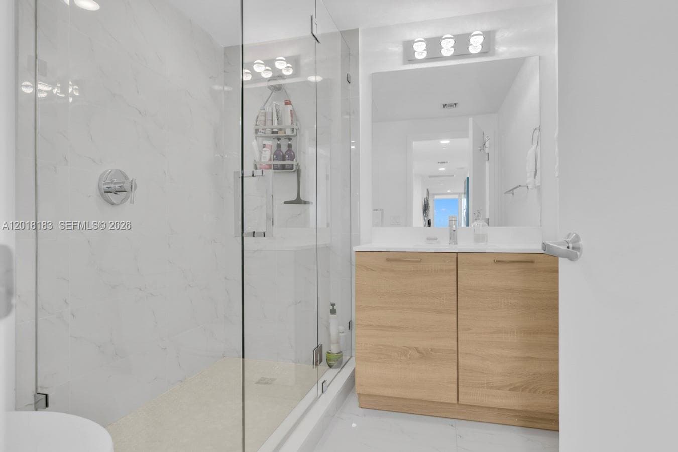16385 Biscayne Blvd 2101 photo 23