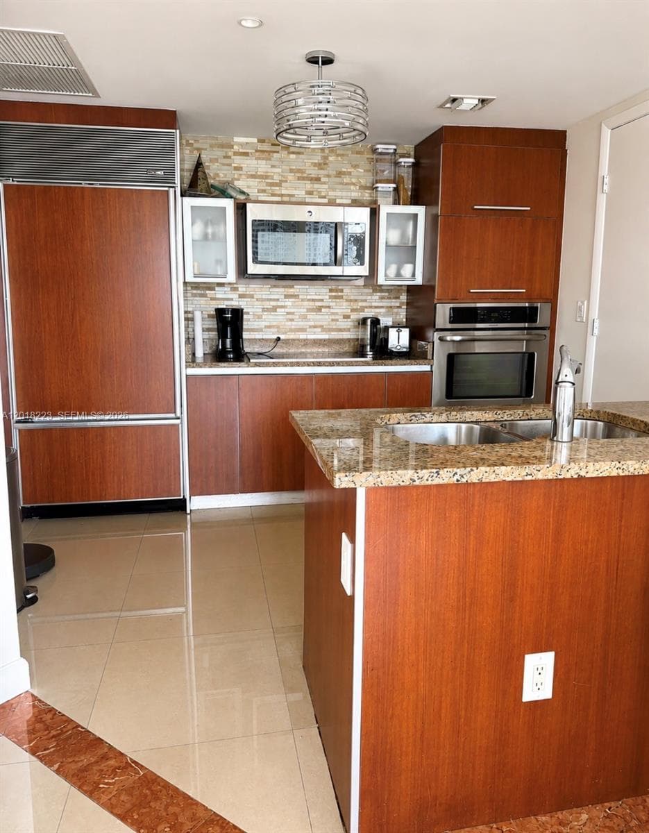17201 Collins Ave 506 photo 7