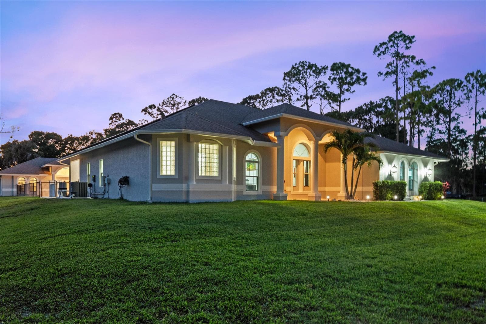 17038 N 61st Pl Place N photo 2