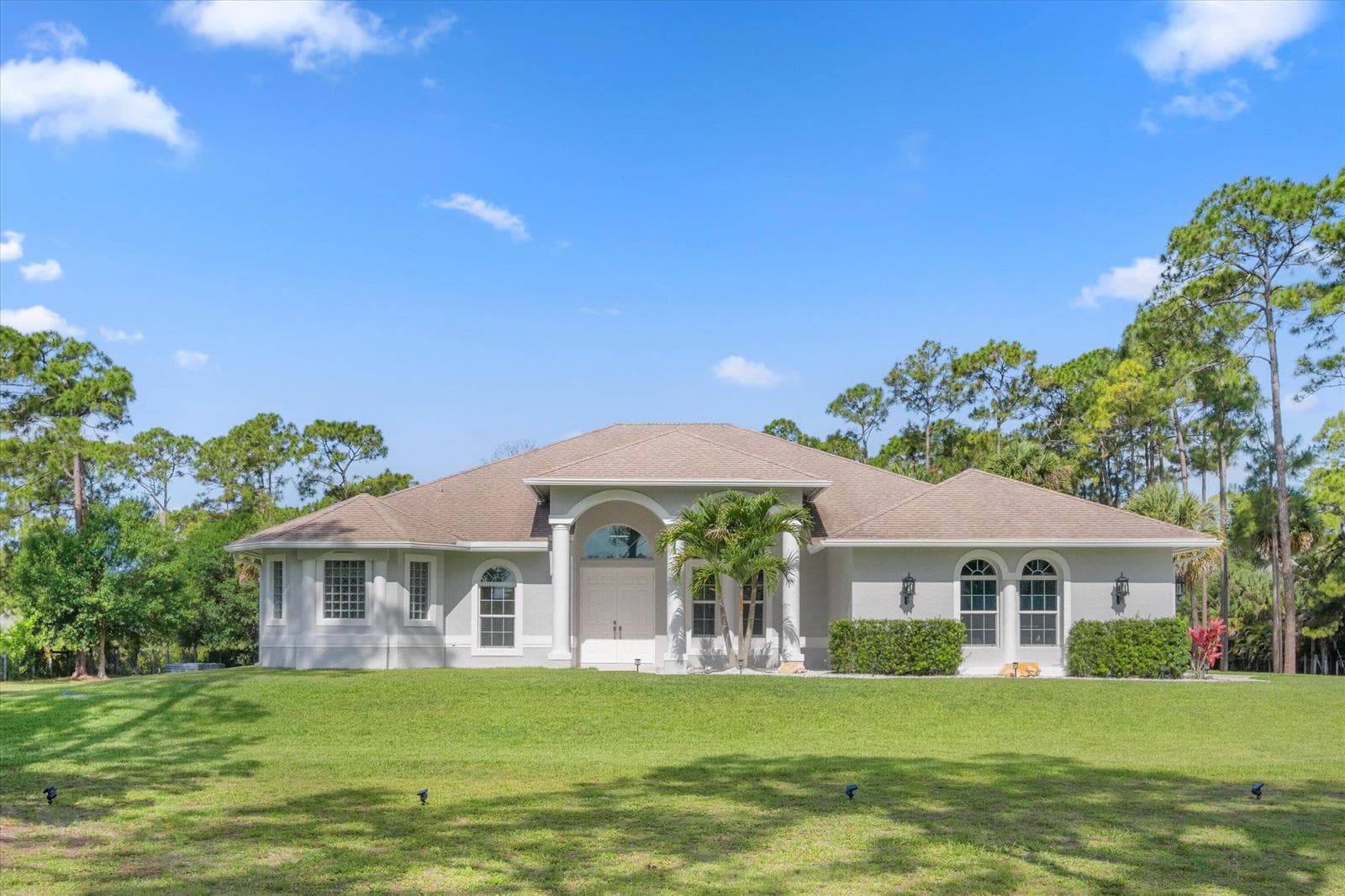 17038 N 61st Pl Place N photo 1