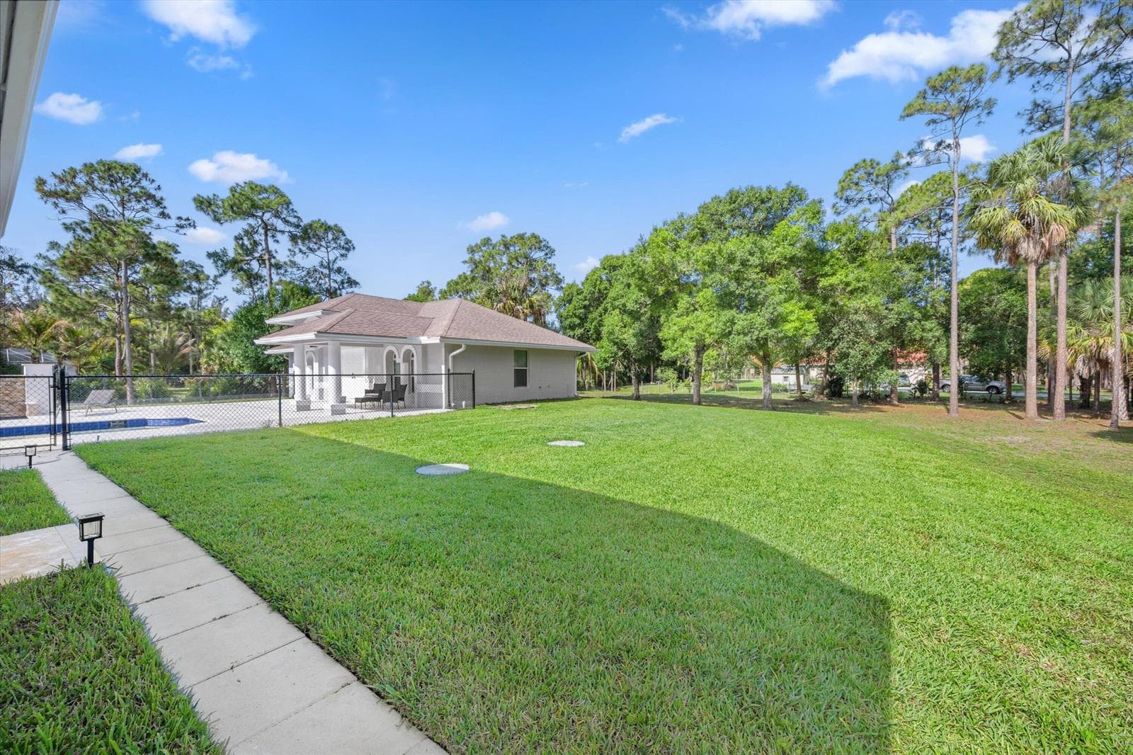 17038 N 61st Pl Place N photo 10