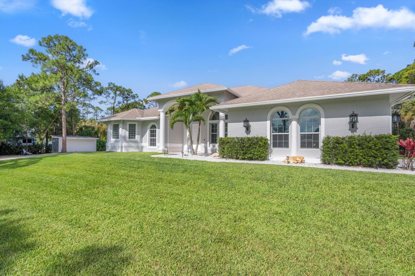 17038 N 61st Pl Place N photo 4