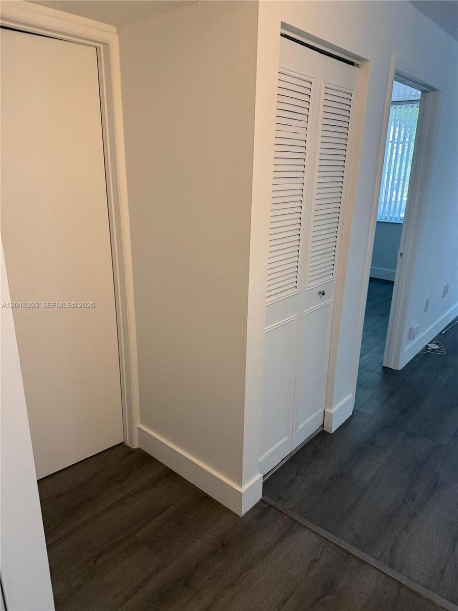 1740 NW N River Dr 325 photo 5