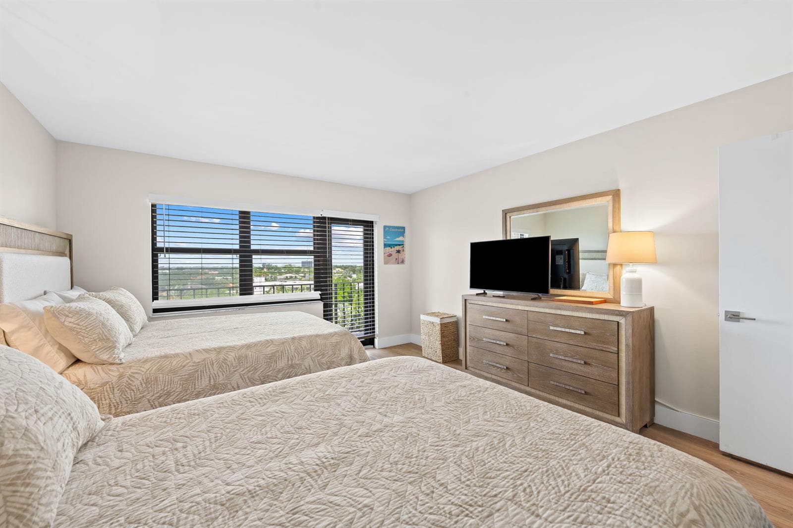 4900 N Ocean 711 photo 8