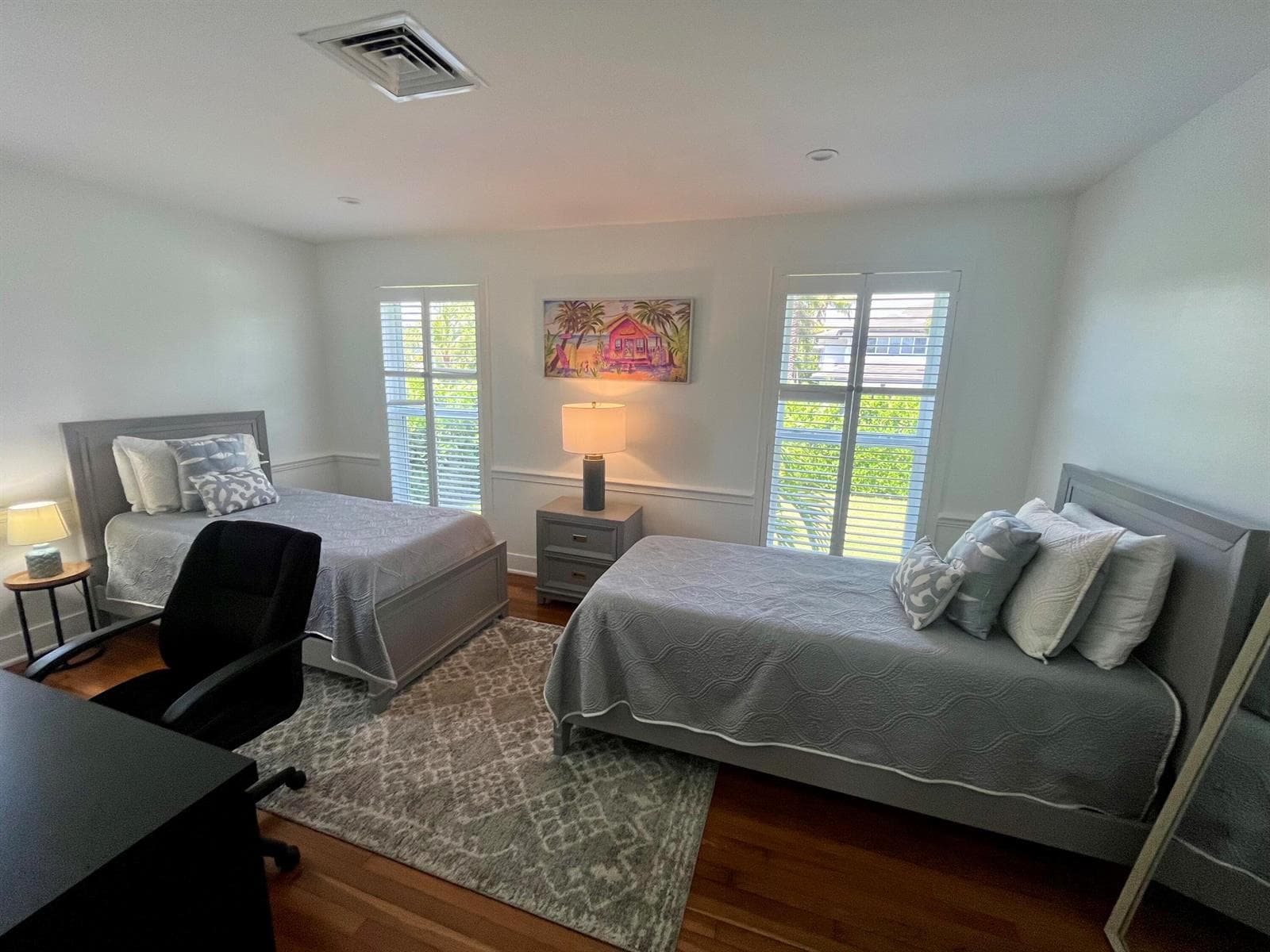 115 Dolphin Road photo 23