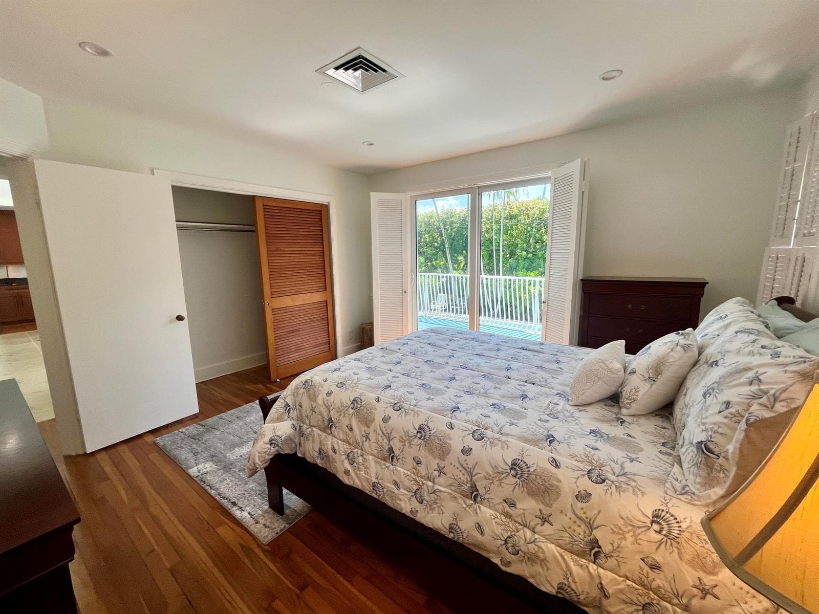 115 Dolphin Road photo 17