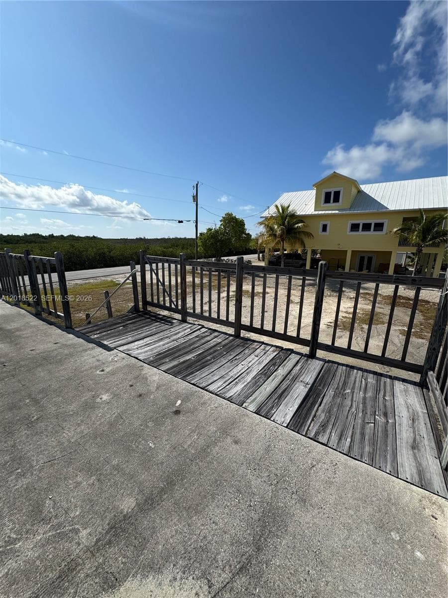 4276 Dorn Road photo 3