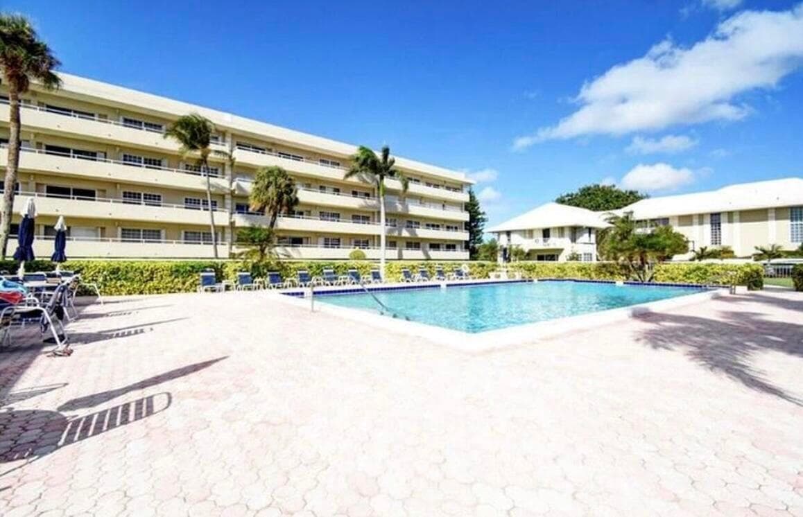 1299 S Ocean Boulevard L5 photo 19