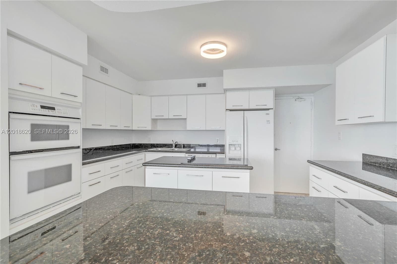 5151 Collins Ave 1627 photo 9