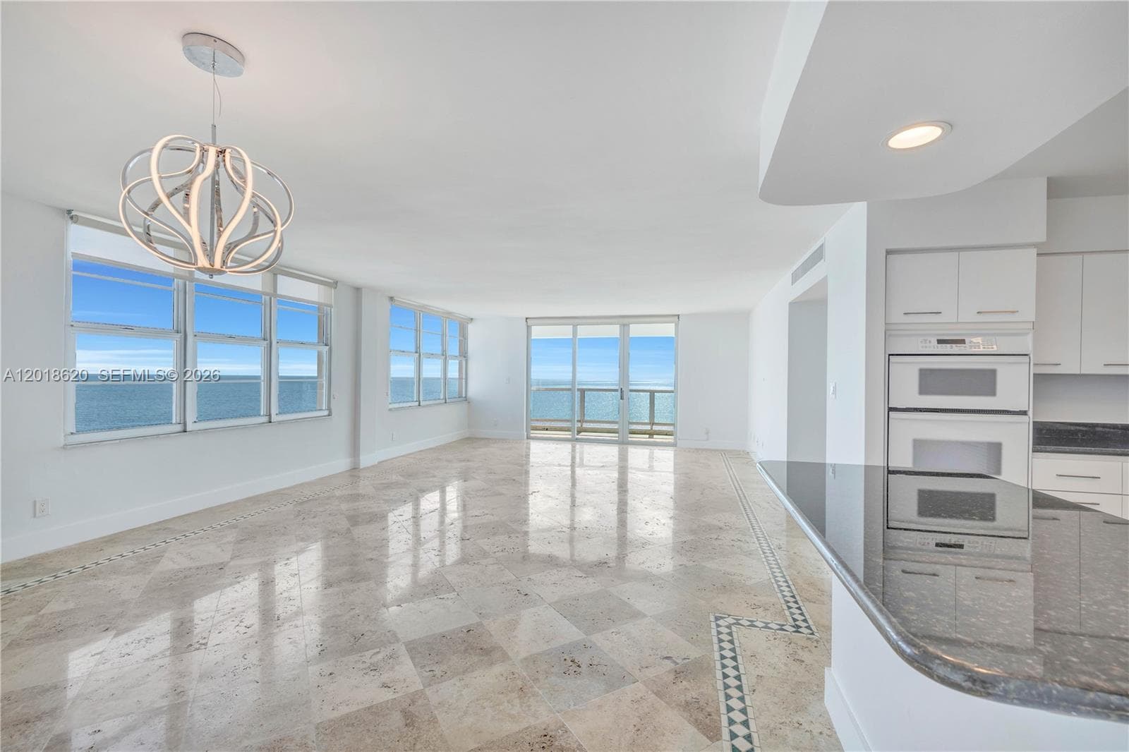 5151 Collins Ave 1627 photo 4
