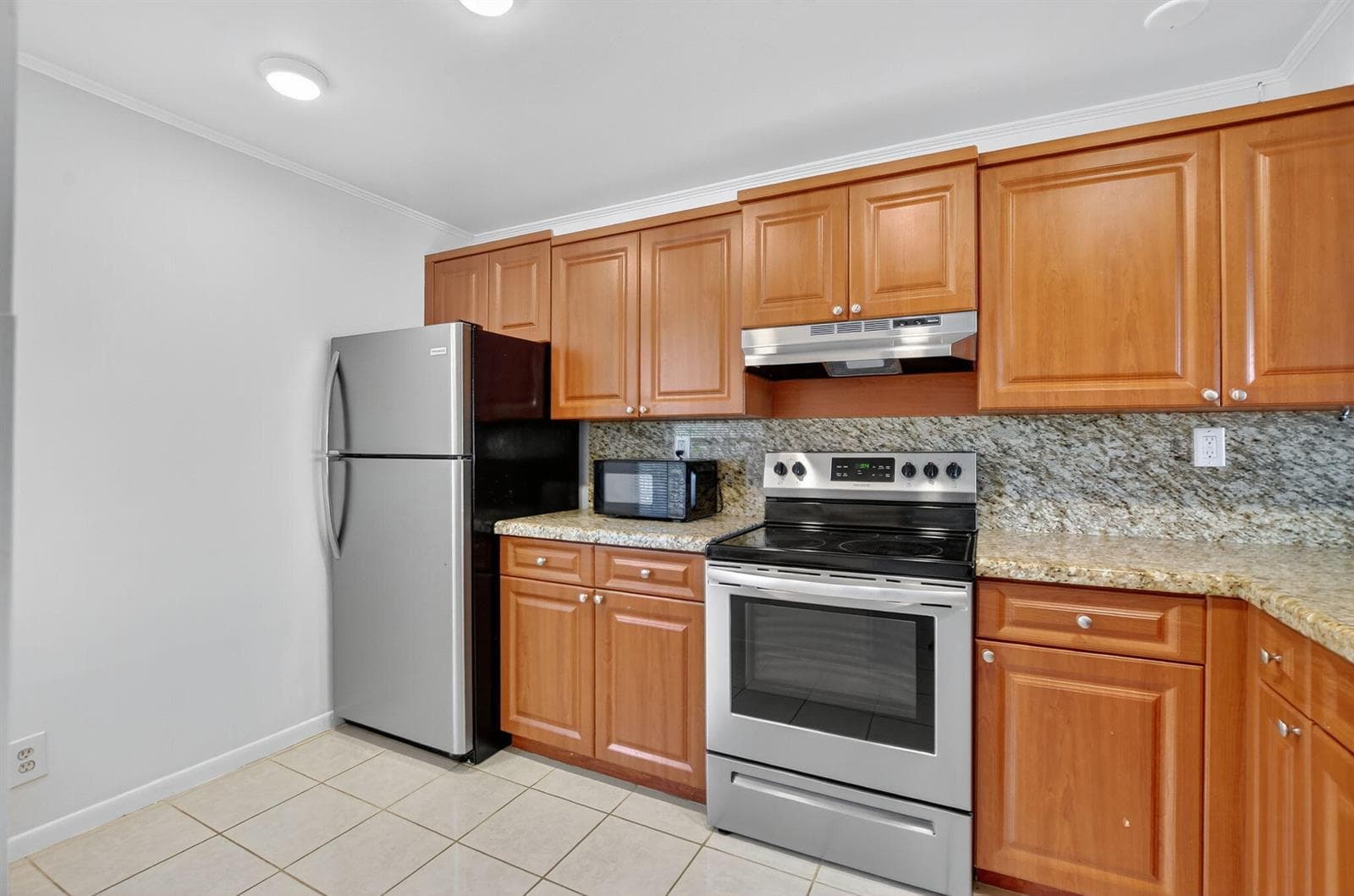 11 Royal Palm Way 3040 photo 16