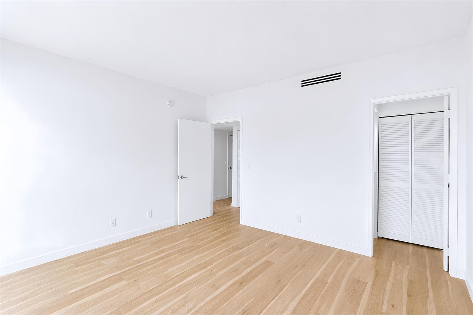 3230 S Ocean Boulevard E-410 photo 15