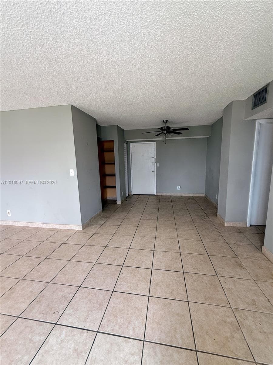 2025 NE 164th St 810 photo 7