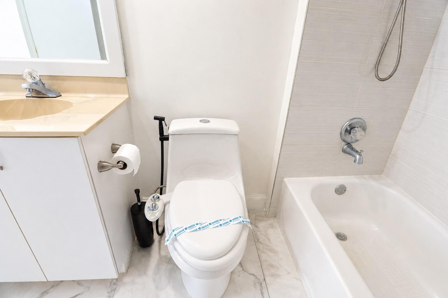 101 Briny Avenue 401 photo 23
