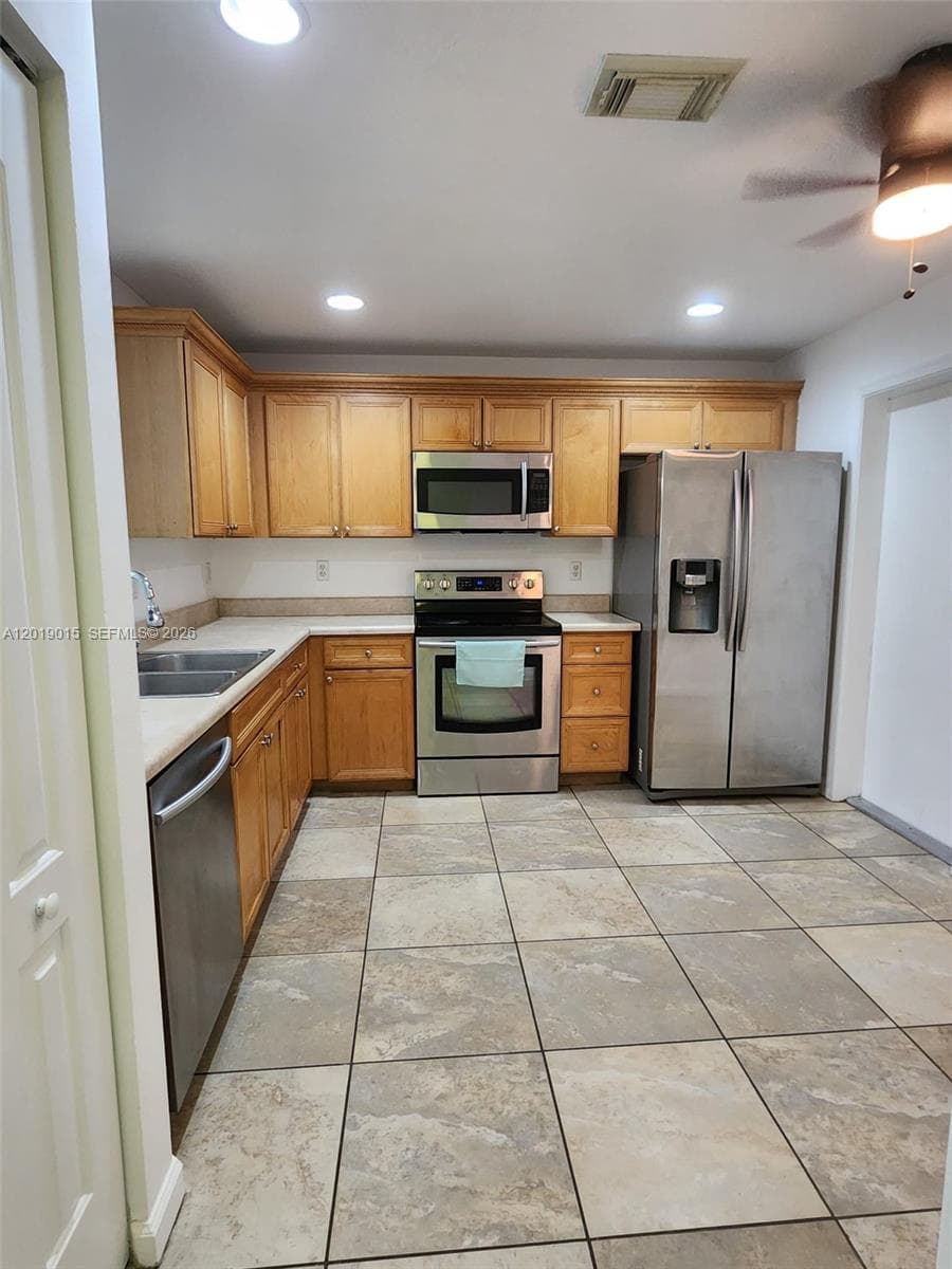 8014 Big Pine Way photo 6