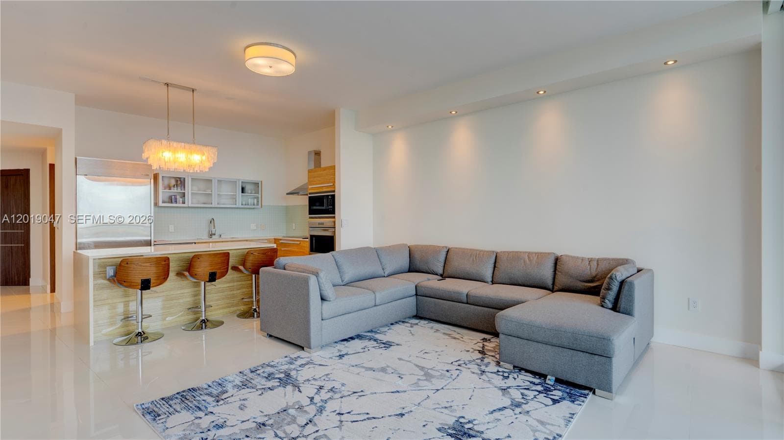 2020 N Bayshore Dr 1905 photo 17