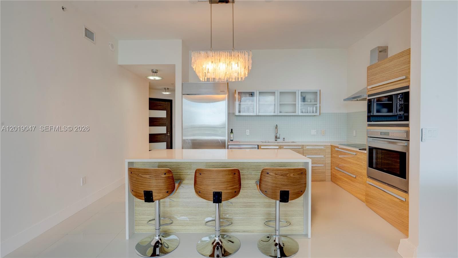 2020 N Bayshore Dr 1905 photo 20