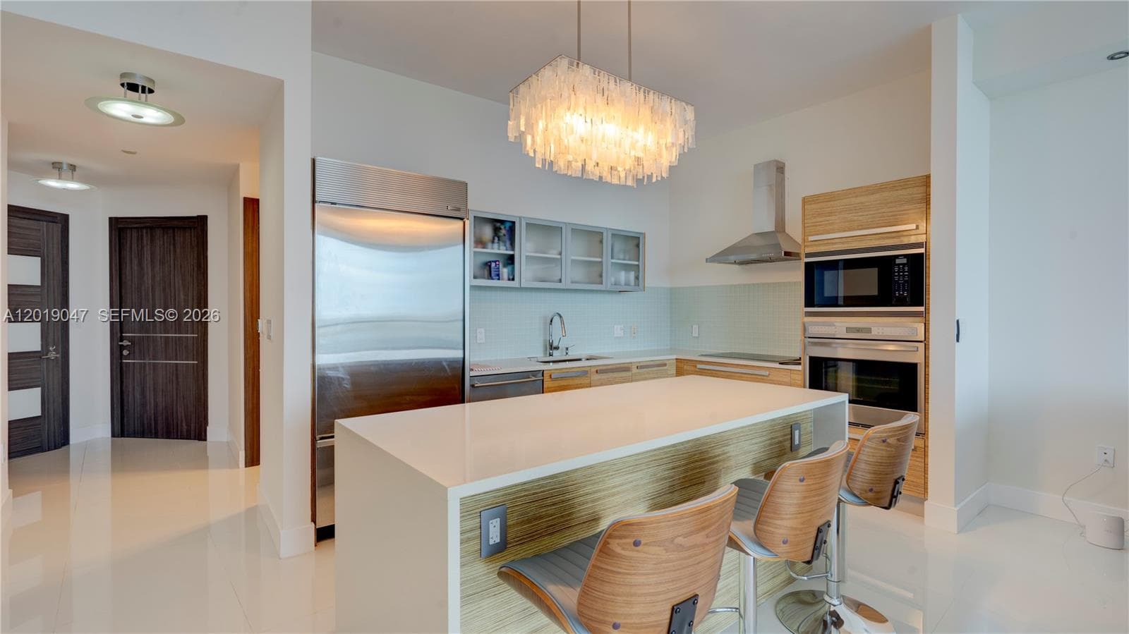 2020 N Bayshore Dr 1905 photo 21