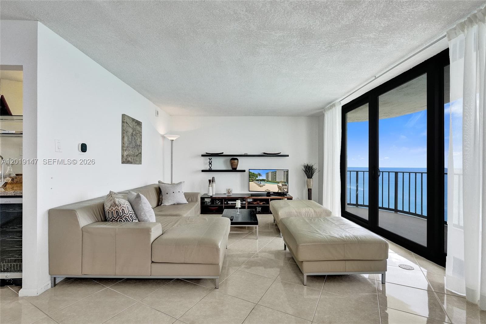 5420 N Ocean Dr 2201 photo 7