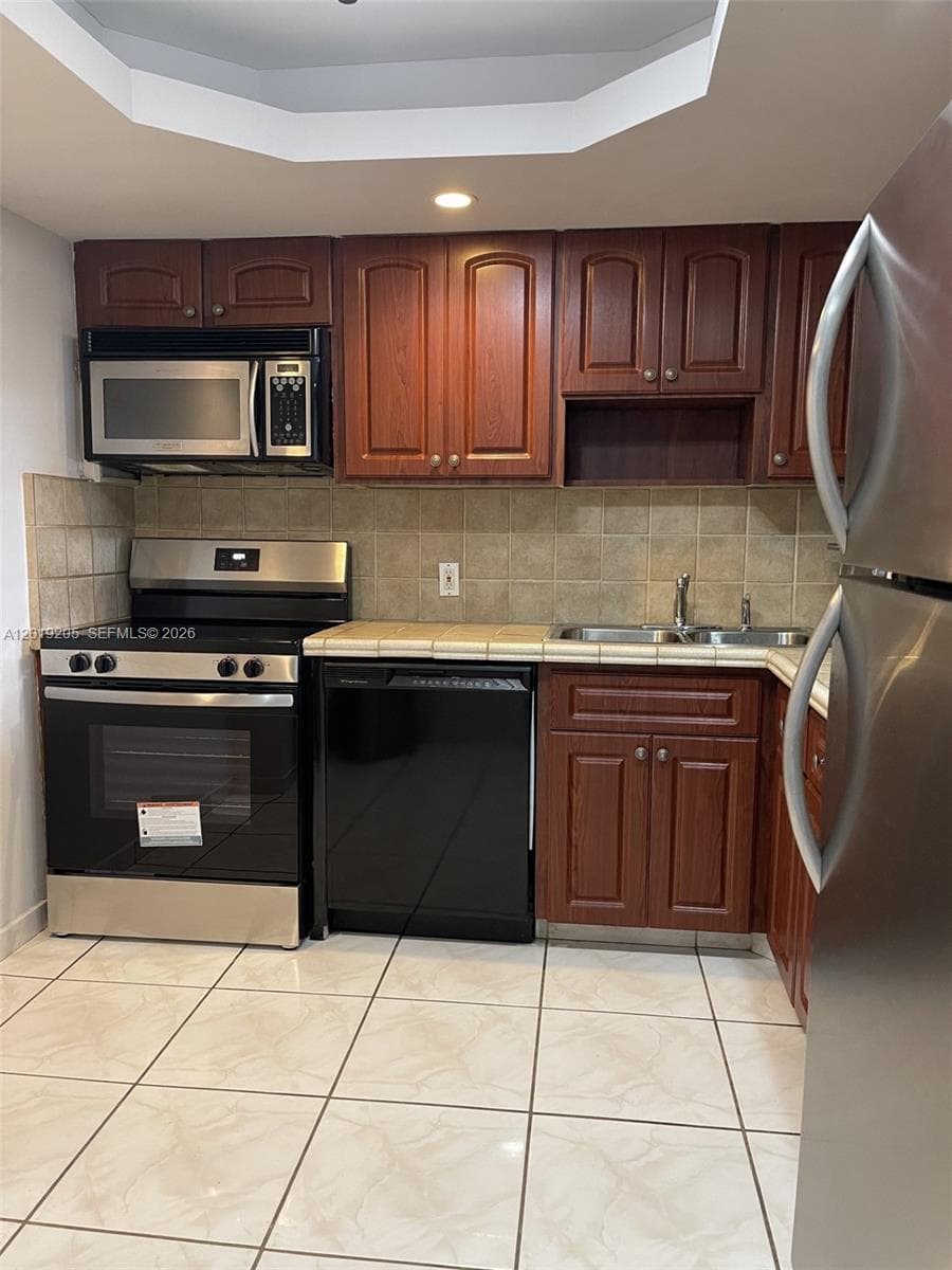 5701 Collins Ave 511 photo 23