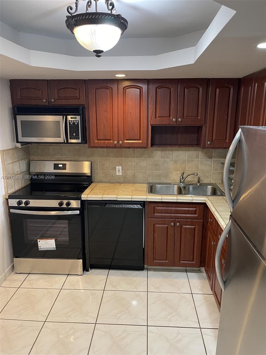 5701 Collins Ave 511 photo 22