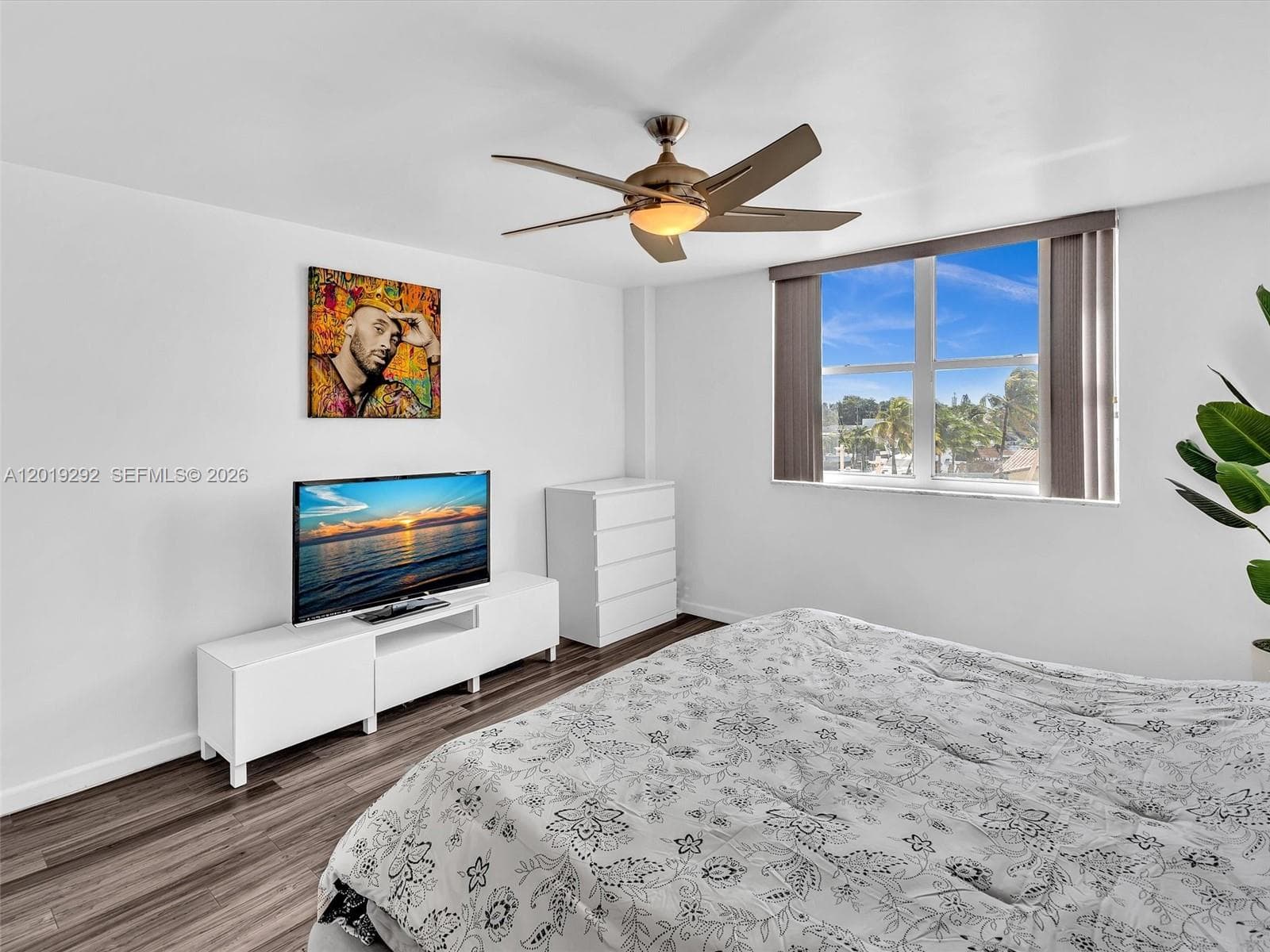 2450 NE 135th St 201 photo 17