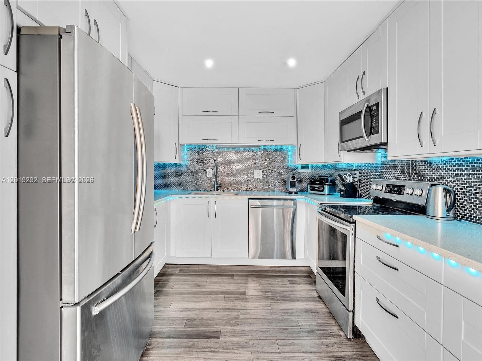 2450 NE 135th St 201 photo 11