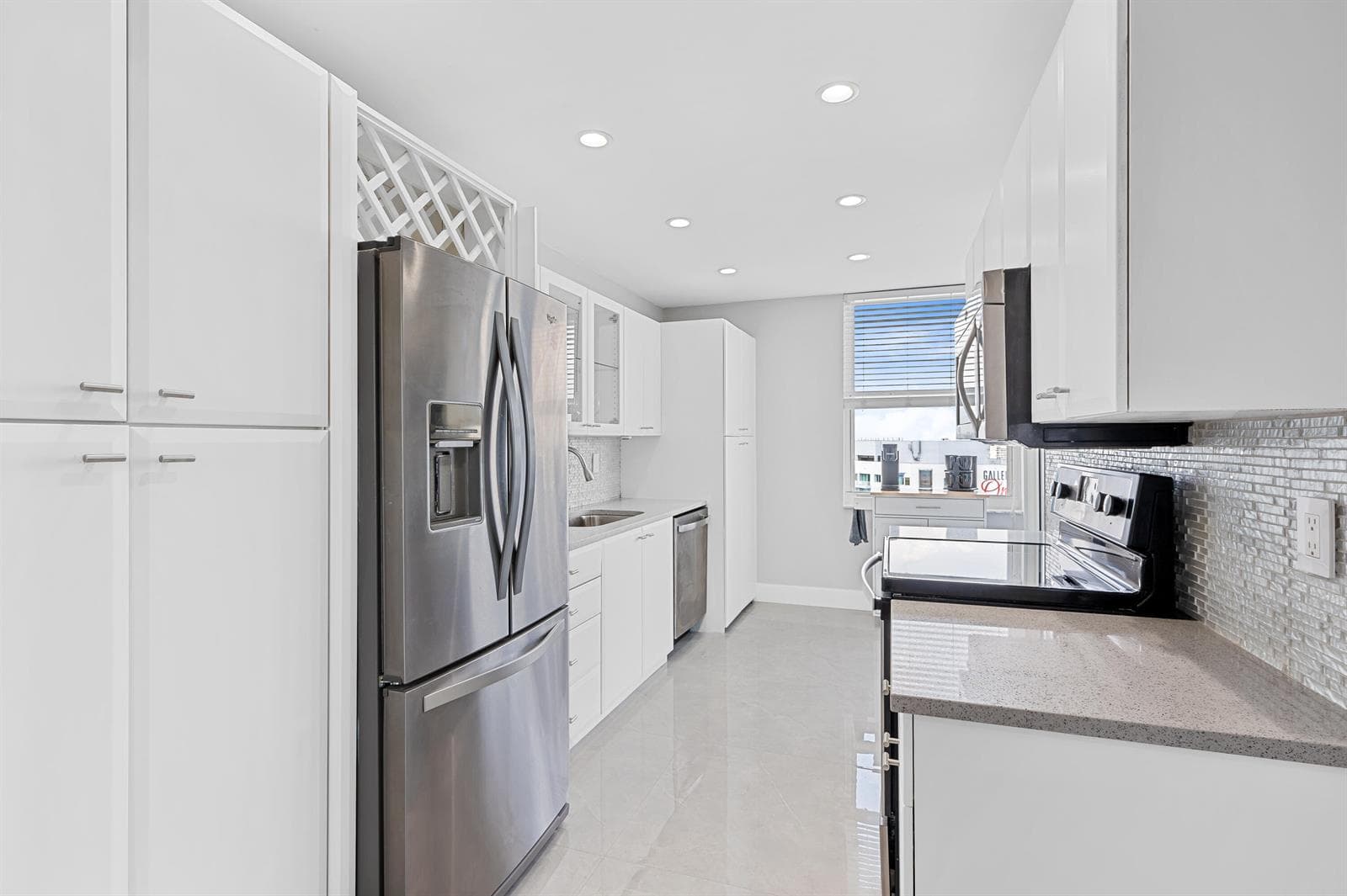 2800 E Sunrise Boulevard 19d photo 21