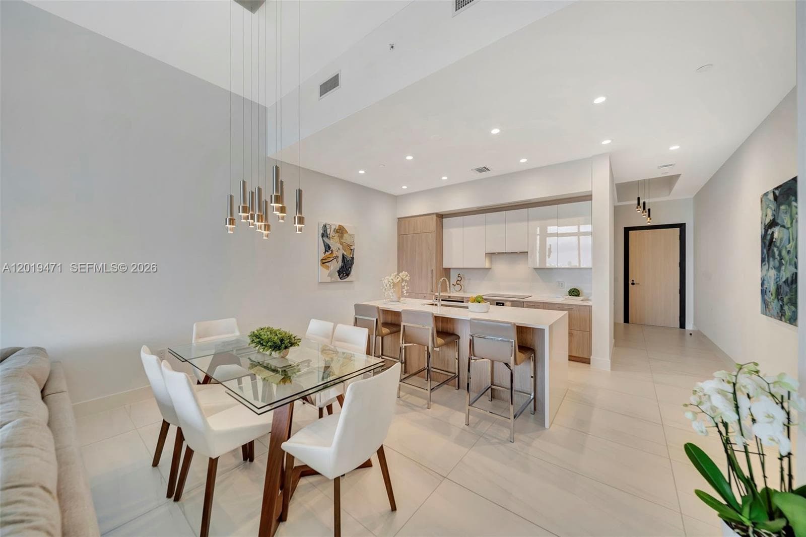 153 N Seabreeze 403 photo 13