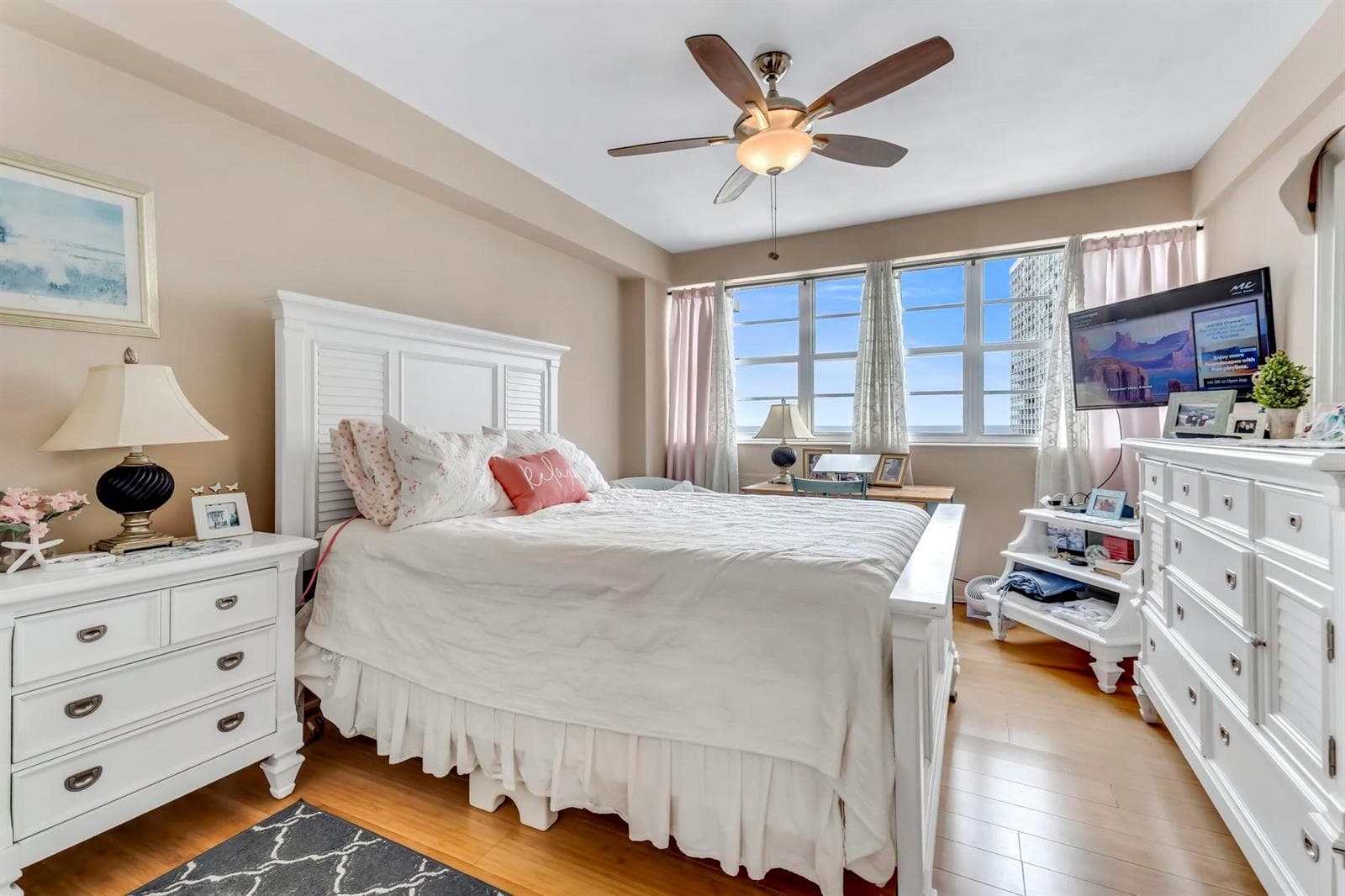 1920 S Ocean Drive 1009 photo 12