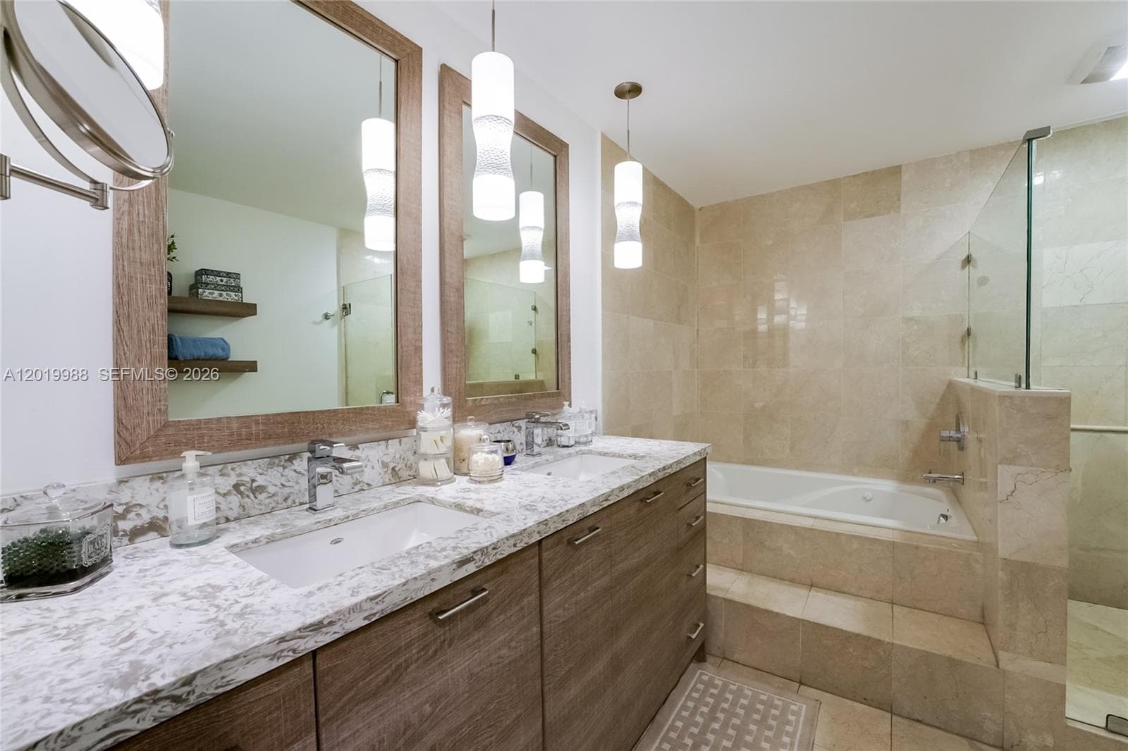 321 Poinciana Dr 901 photo 13