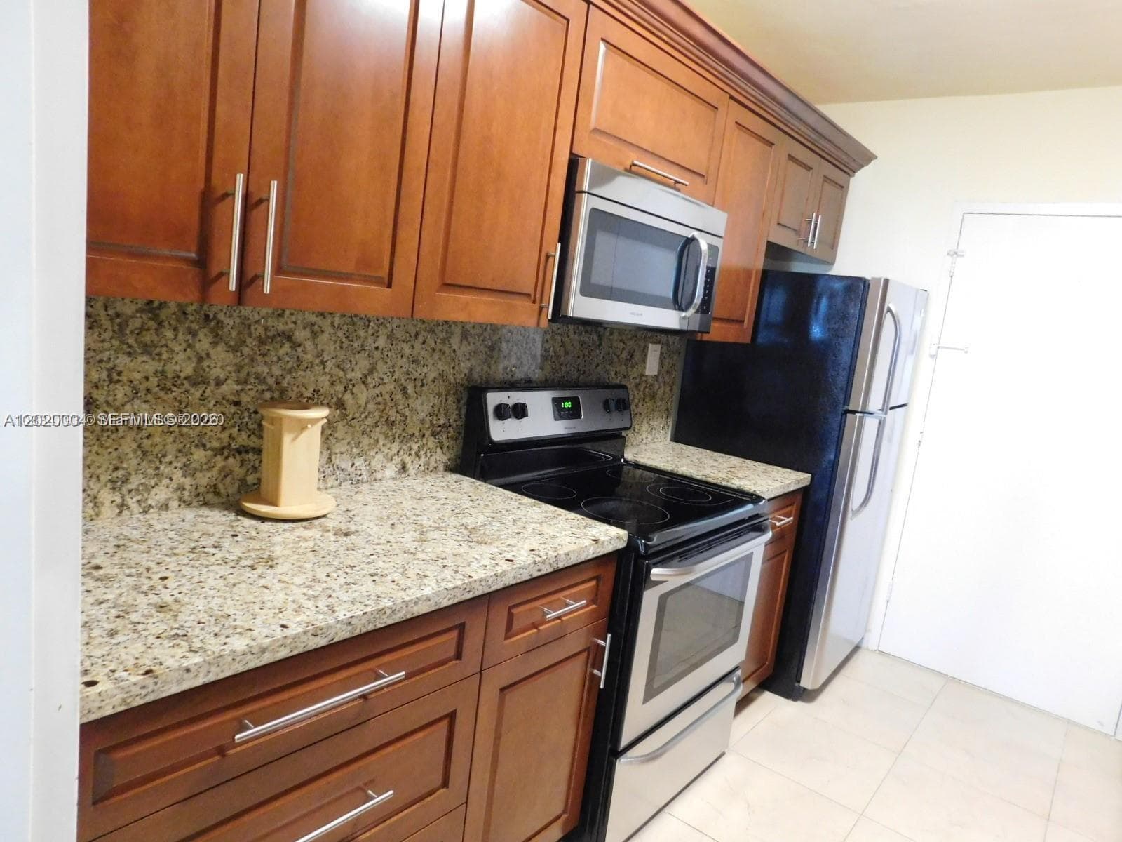 5401 Collins Ave 1213 photo 25