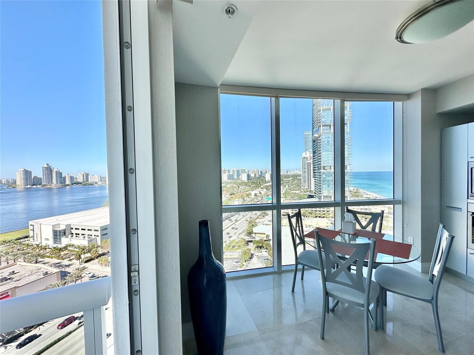 18201 Collins Avenue 1901 photo 4
