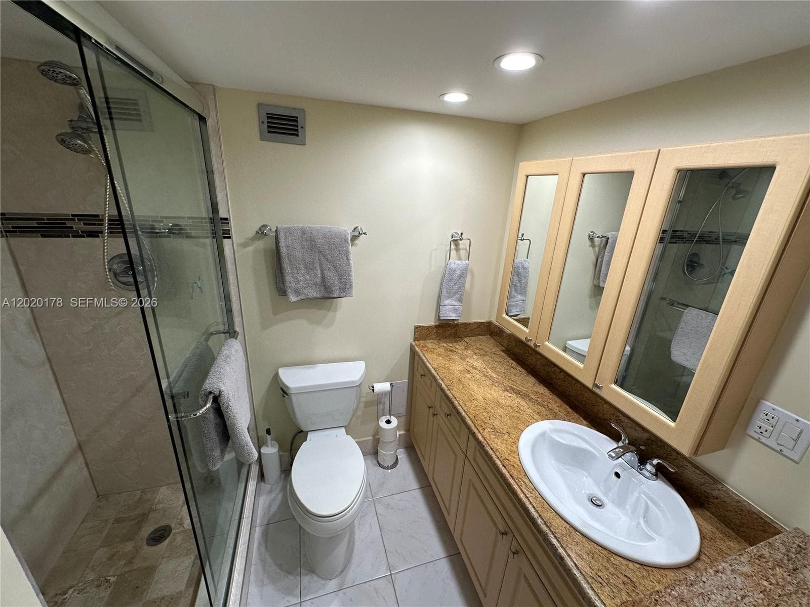 6039 Collins Ave 924 photo 20