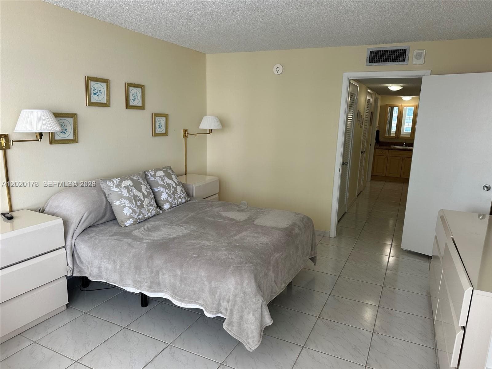 6039 Collins Ave 924 photo 14