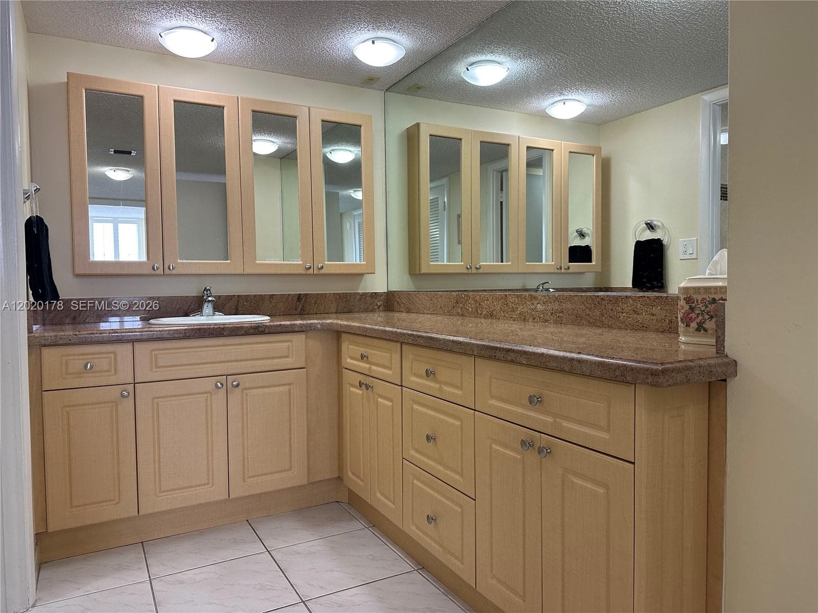 6039 Collins Ave 924 photo 15