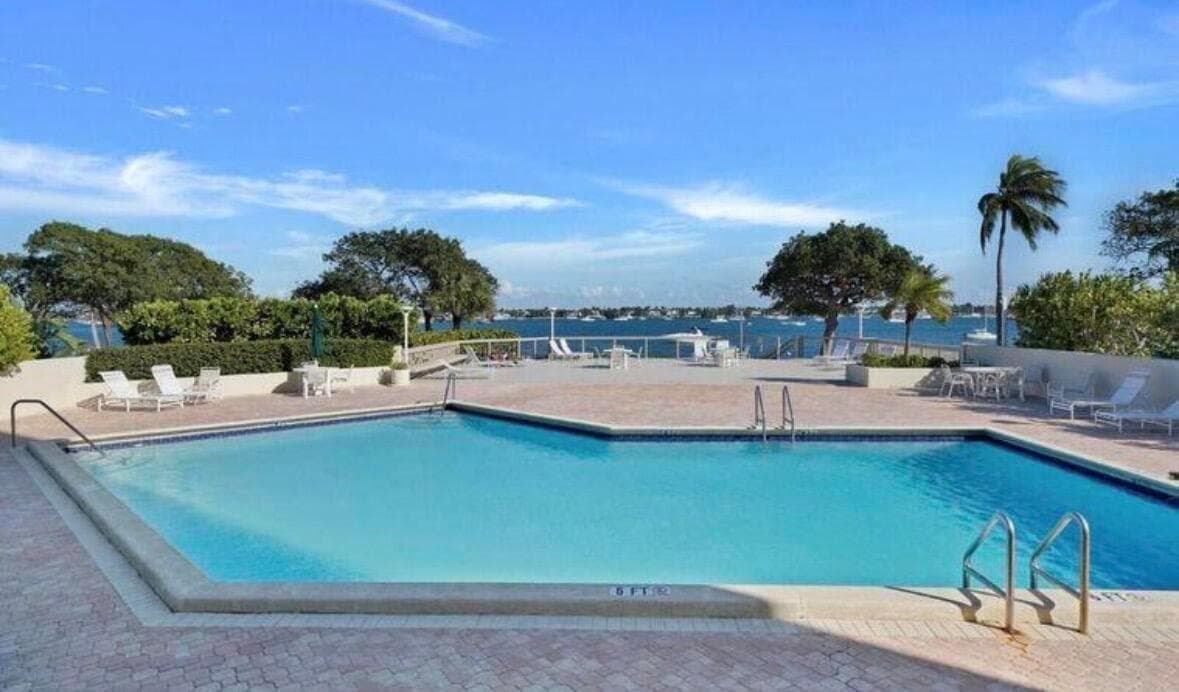 5600 N Flagler Drive 1204 photo 13