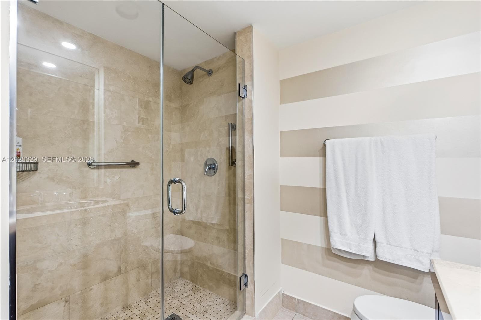 20281 E Country Club Dr 2101 photo 13
