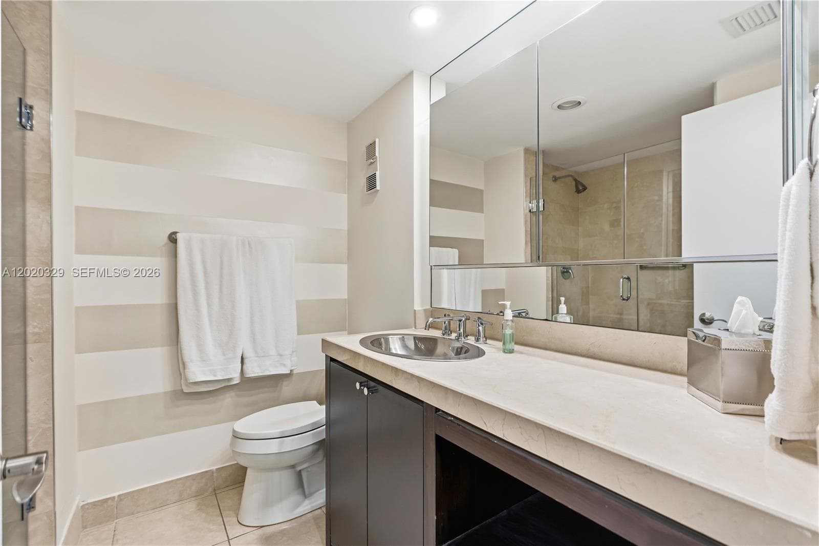 20281 E Country Club Dr 2101 photo 12