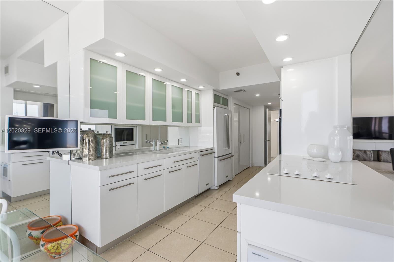 20281 E Country Club Dr 2101 photo 7