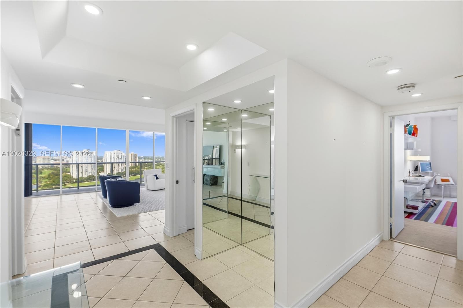 20281 E Country Club Dr 2101 photo 18