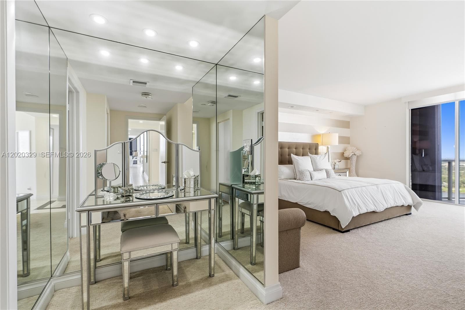 20281 E Country Club Dr 2101 photo 11