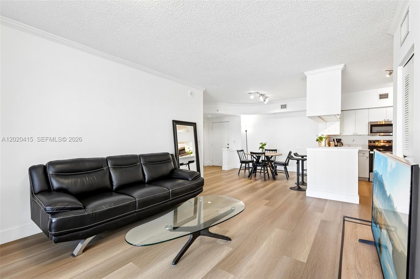 17150 N Bay Rd 2808 photo 4
