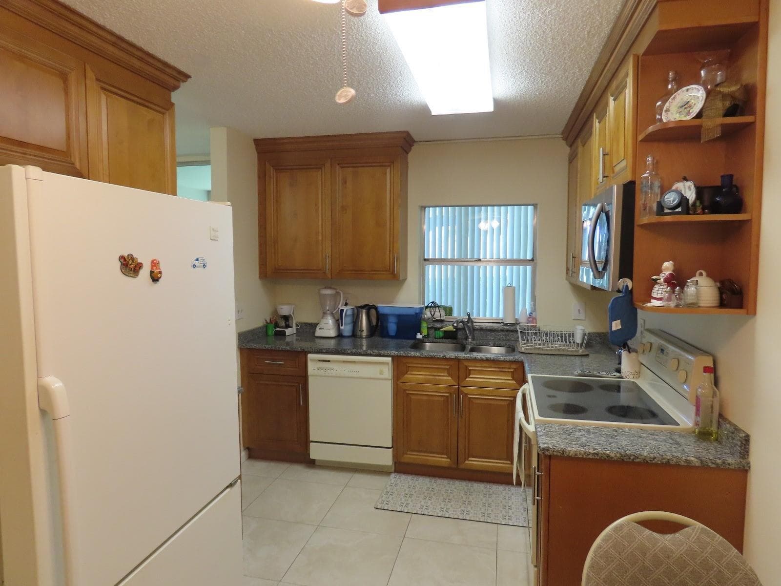 17 Willowbrook Lane 106 photo 4