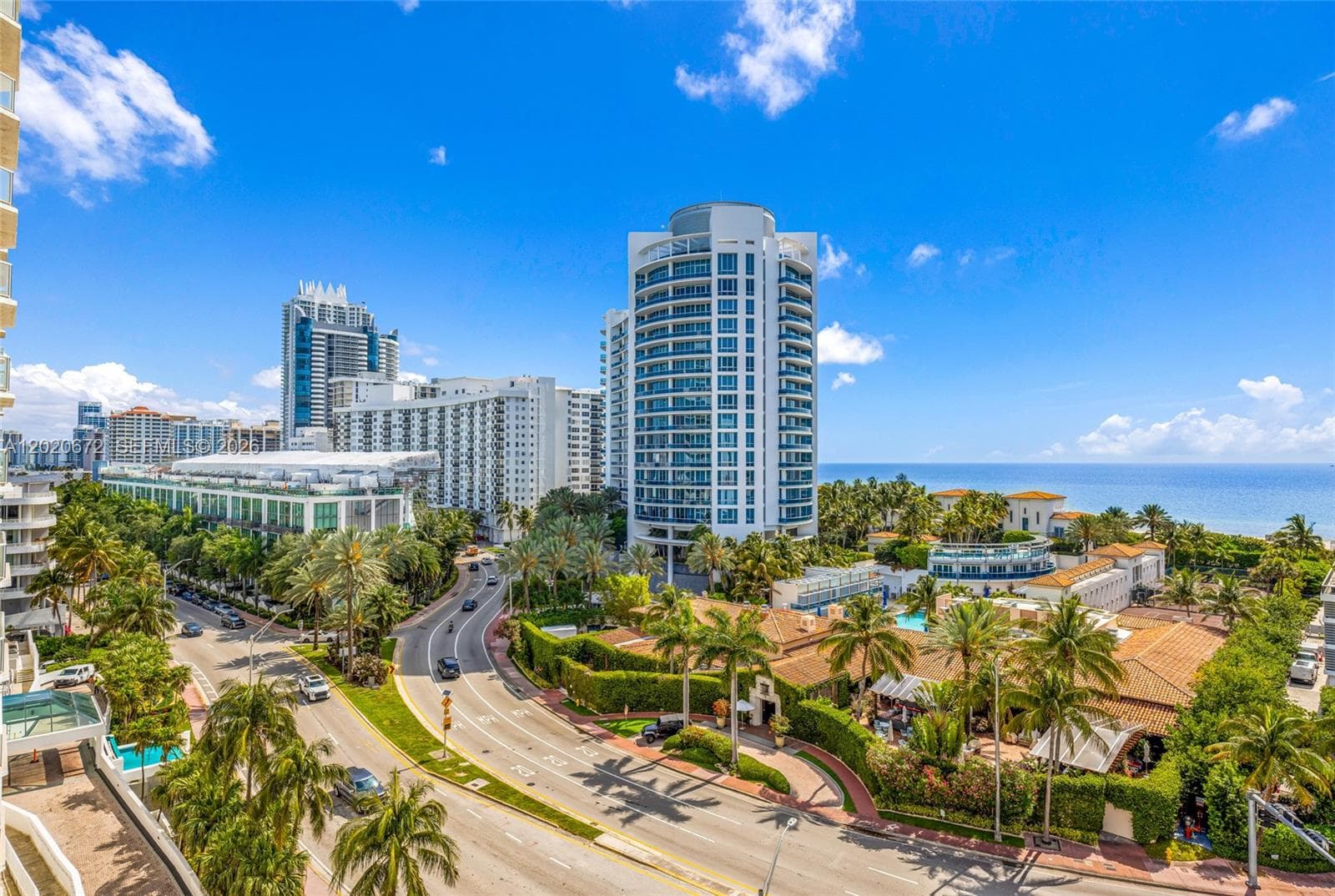 5880 Collins Ave 1007 photo 1